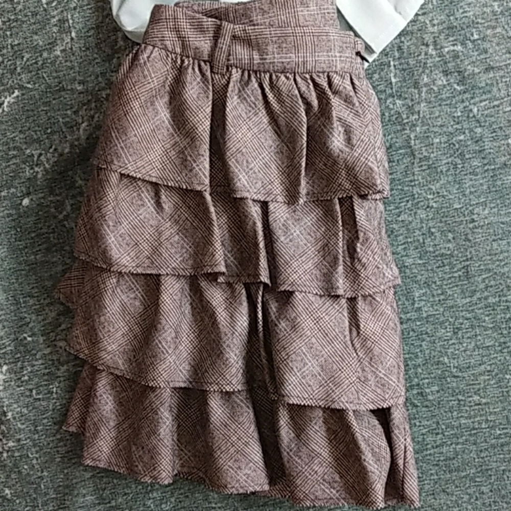 SKIRT - Picture 2 of 3